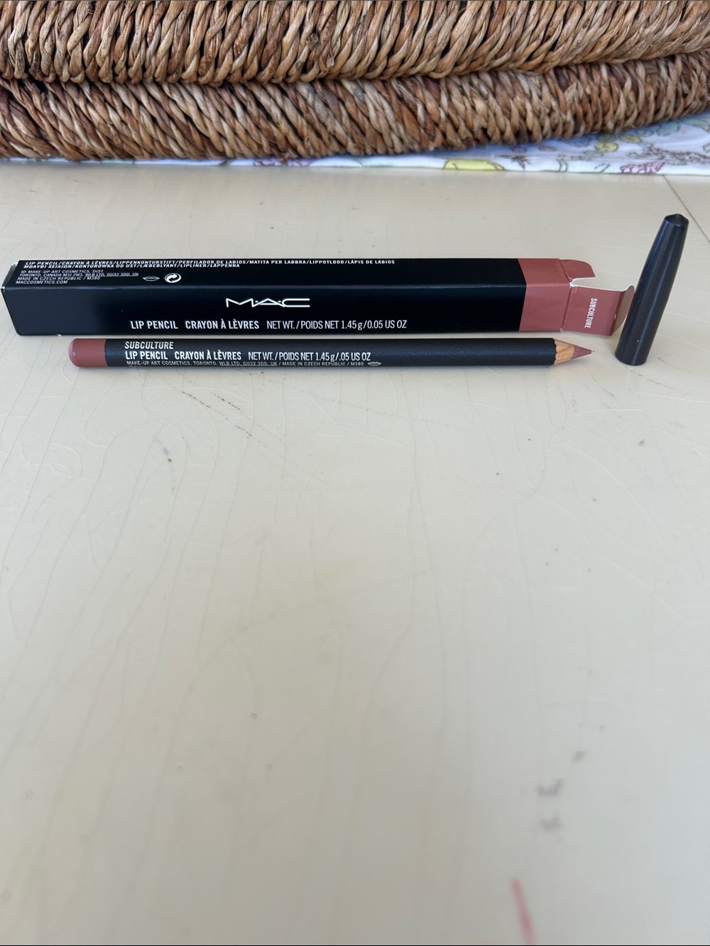 MAC lip pencil SUBCULTURE New